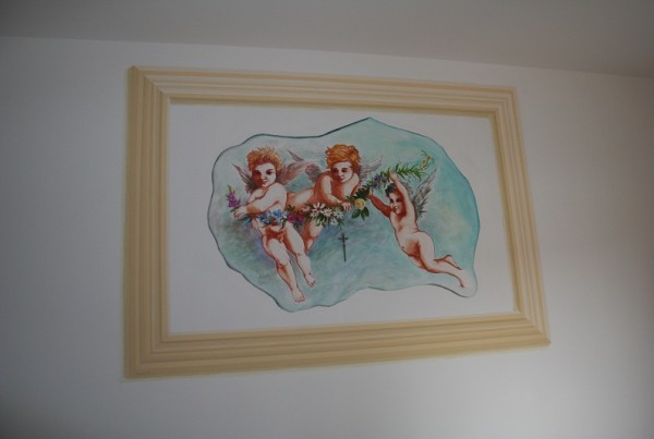 finta-cornice-racchiude-decorazione-esistente